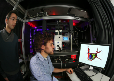 Yann inside first prototype to visualize living cells